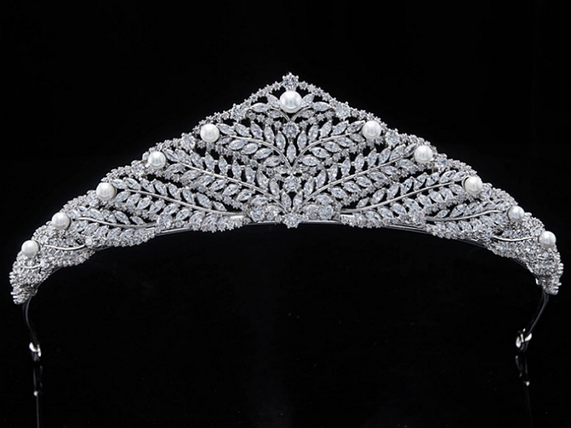 Luxury All CZ Cubic Zirconia Pearl Queen Wedding Pageant 